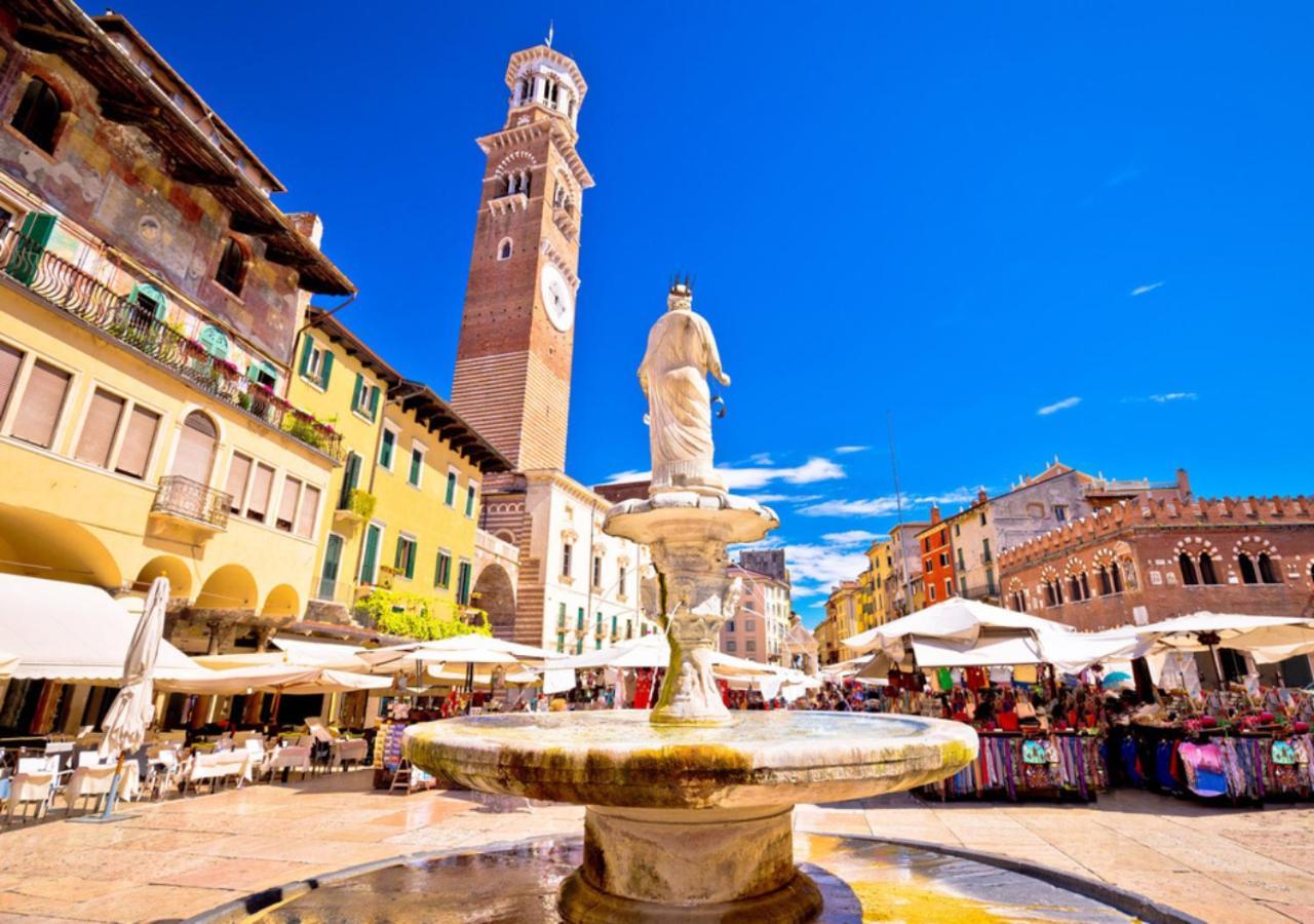 Historic Center View-2 Minutes From Arena & Juliet's House- Mazzini Palace Verona